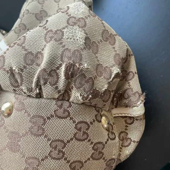 GUCCI CANVAS HOBO WITH SILVER HARDWARE - Picture 14 of 16